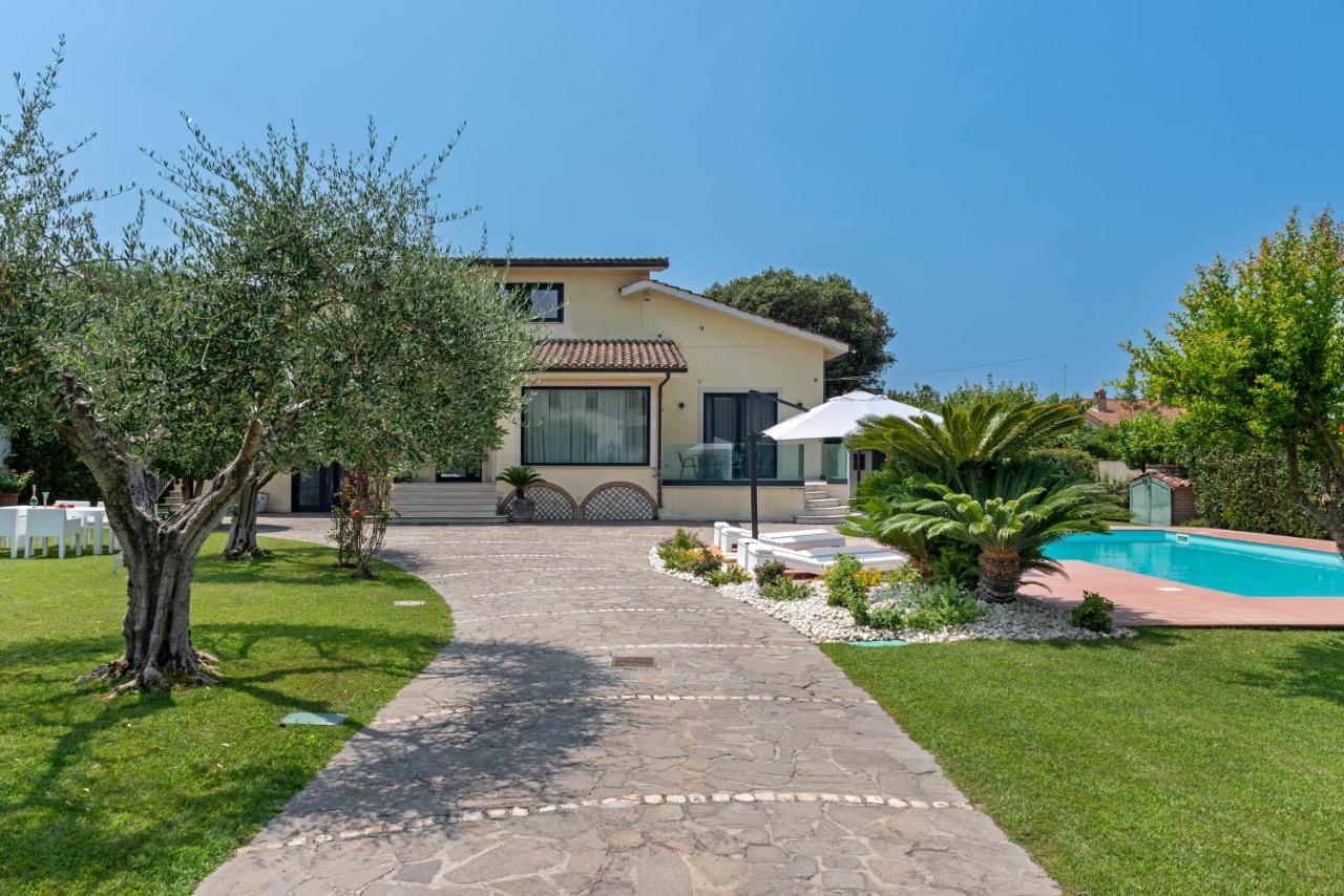 Luxury Duplex Suite With Private Pool Near Rome & Ostia Esterno foto