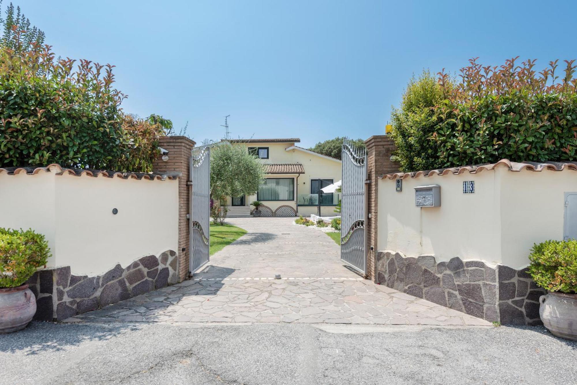 Luxury Duplex Suite With Private Pool Near Rome & Ostia Esterno foto